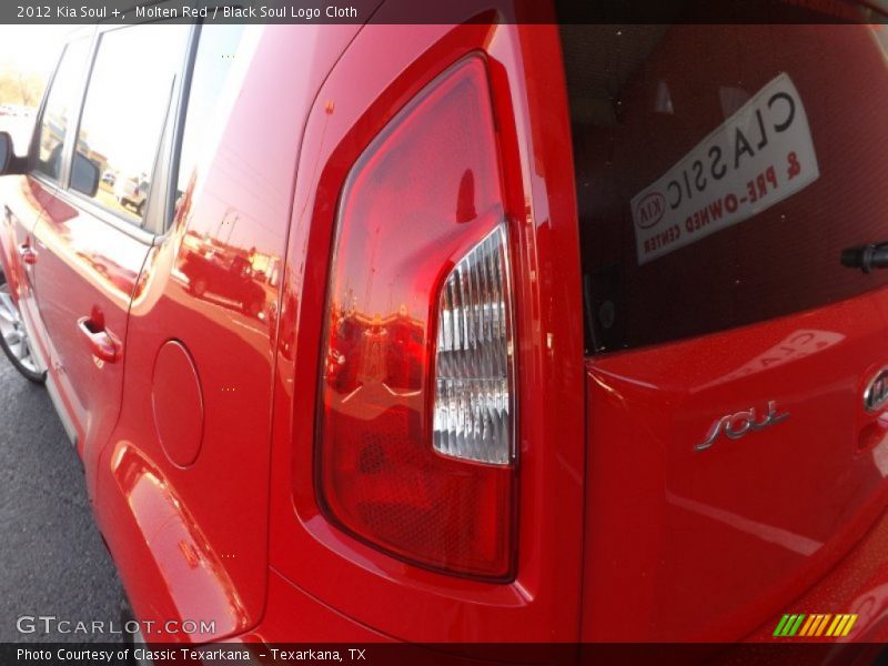 Molten Red / Black Soul Logo Cloth 2012 Kia Soul +