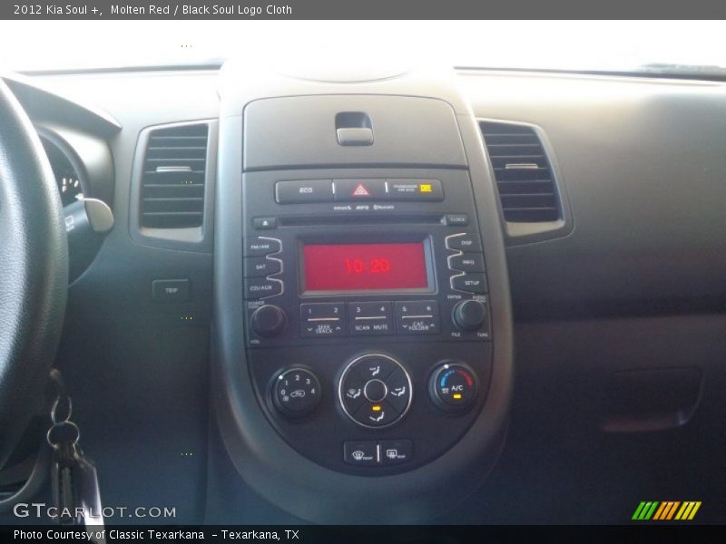 Molten Red / Black Soul Logo Cloth 2012 Kia Soul +