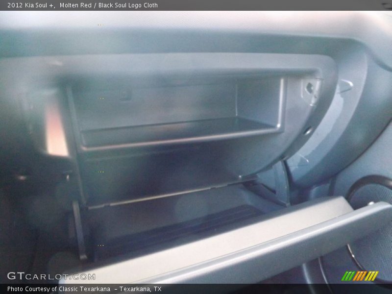 Molten Red / Black Soul Logo Cloth 2012 Kia Soul +