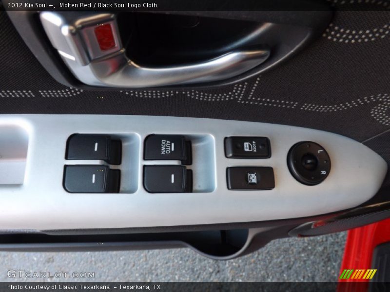 Molten Red / Black Soul Logo Cloth 2012 Kia Soul +