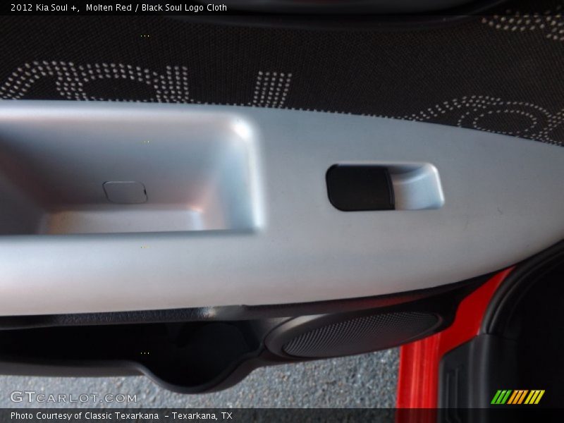 Molten Red / Black Soul Logo Cloth 2012 Kia Soul +