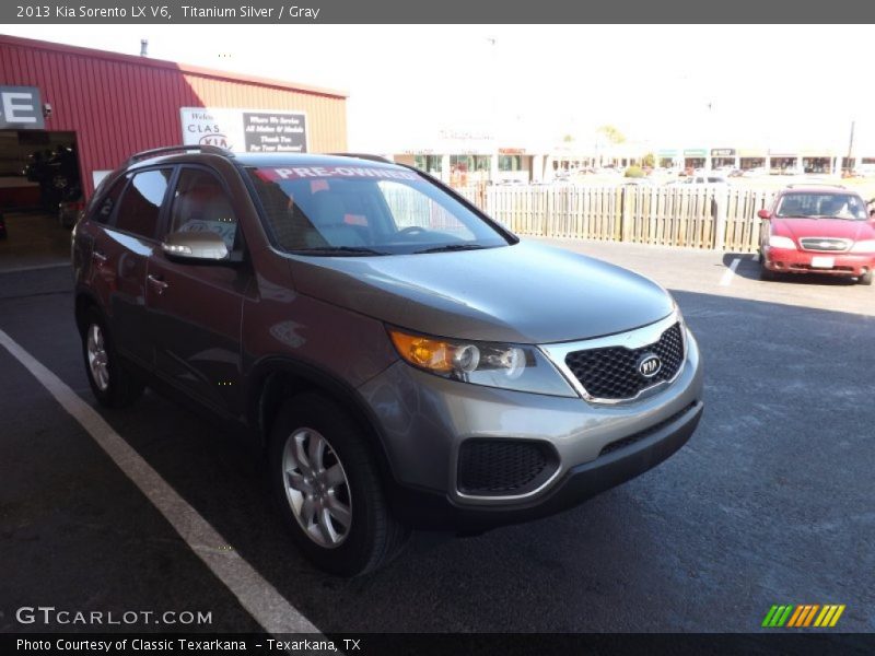 Titanium Silver / Gray 2013 Kia Sorento LX V6