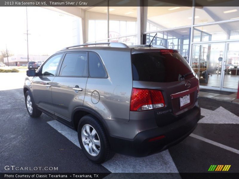 Titanium Silver / Gray 2013 Kia Sorento LX V6