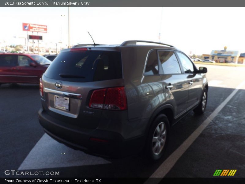 Titanium Silver / Gray 2013 Kia Sorento LX V6