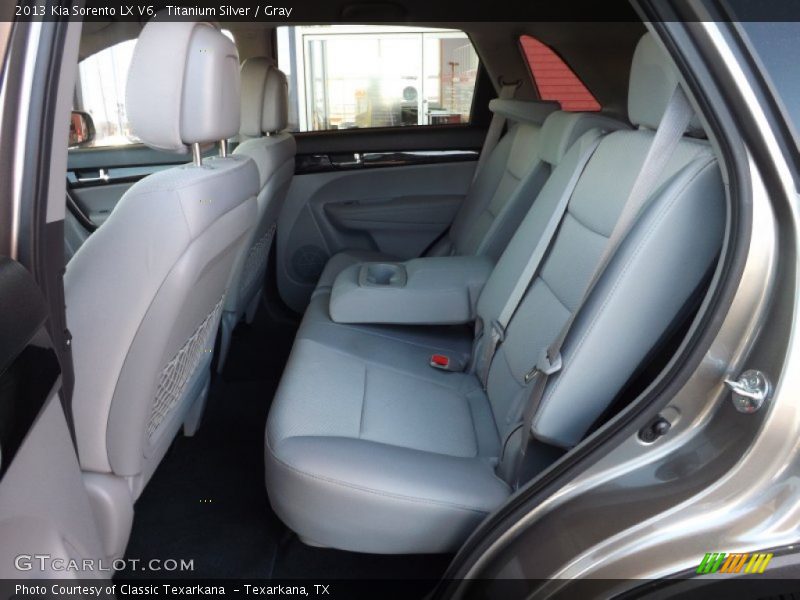 Titanium Silver / Gray 2013 Kia Sorento LX V6