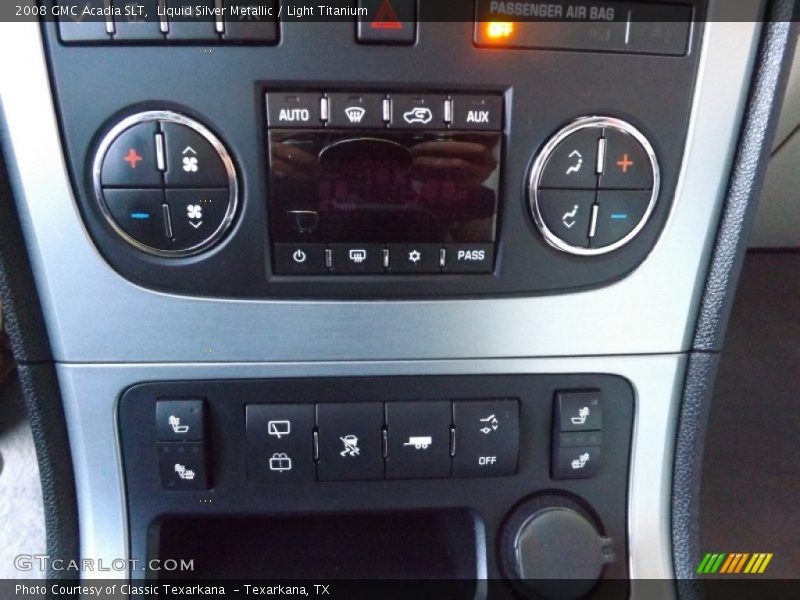 Liquid Silver Metallic / Light Titanium 2008 GMC Acadia SLT
