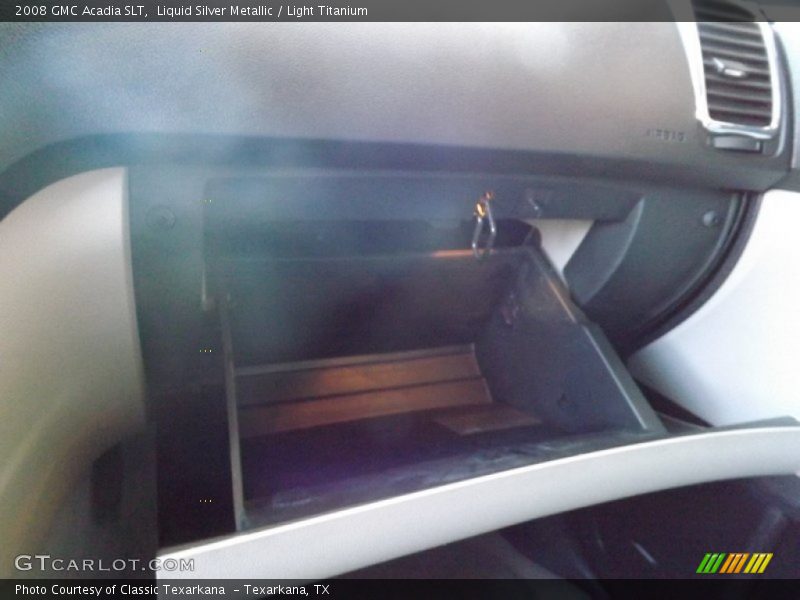 Liquid Silver Metallic / Light Titanium 2008 GMC Acadia SLT