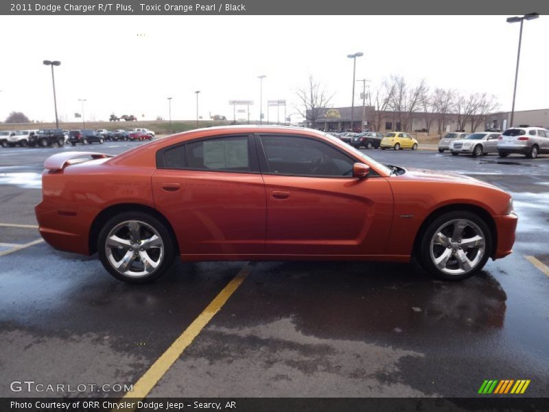 Toxic Orange Pearl / Black 2011 Dodge Charger R/T Plus
