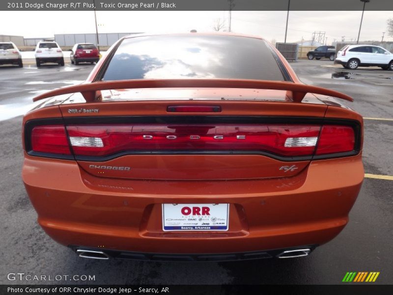 Toxic Orange Pearl / Black 2011 Dodge Charger R/T Plus