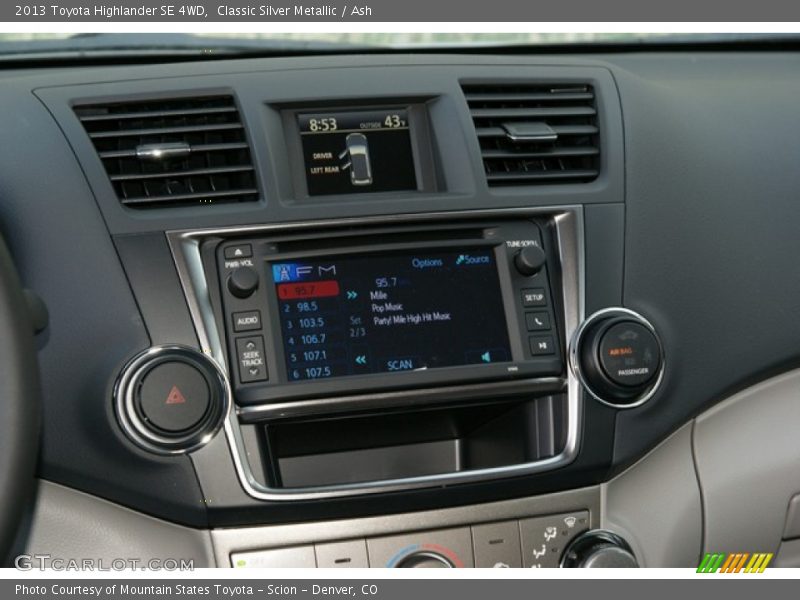 Classic Silver Metallic / Ash 2013 Toyota Highlander SE 4WD