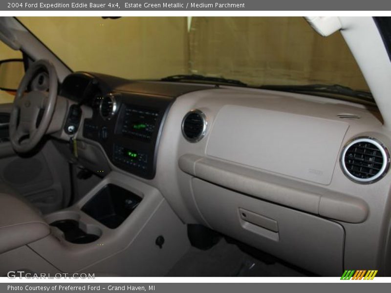 Estate Green Metallic / Medium Parchment 2004 Ford Expedition Eddie Bauer 4x4