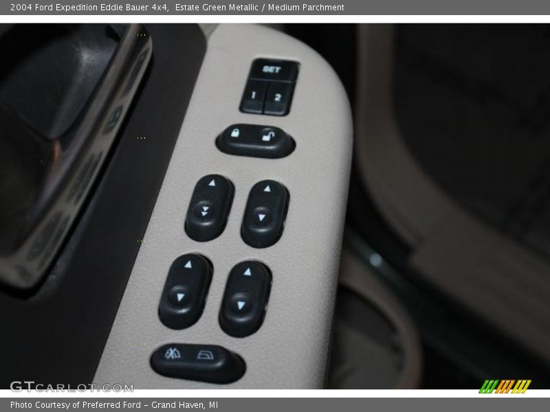 Estate Green Metallic / Medium Parchment 2004 Ford Expedition Eddie Bauer 4x4