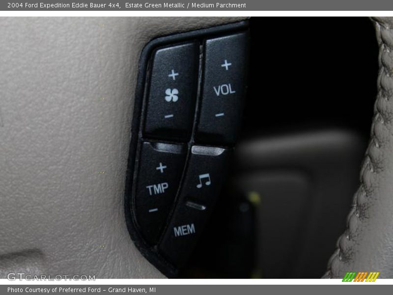 Estate Green Metallic / Medium Parchment 2004 Ford Expedition Eddie Bauer 4x4
