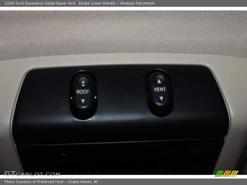 Estate Green Metallic / Medium Parchment 2004 Ford Expedition Eddie Bauer 4x4