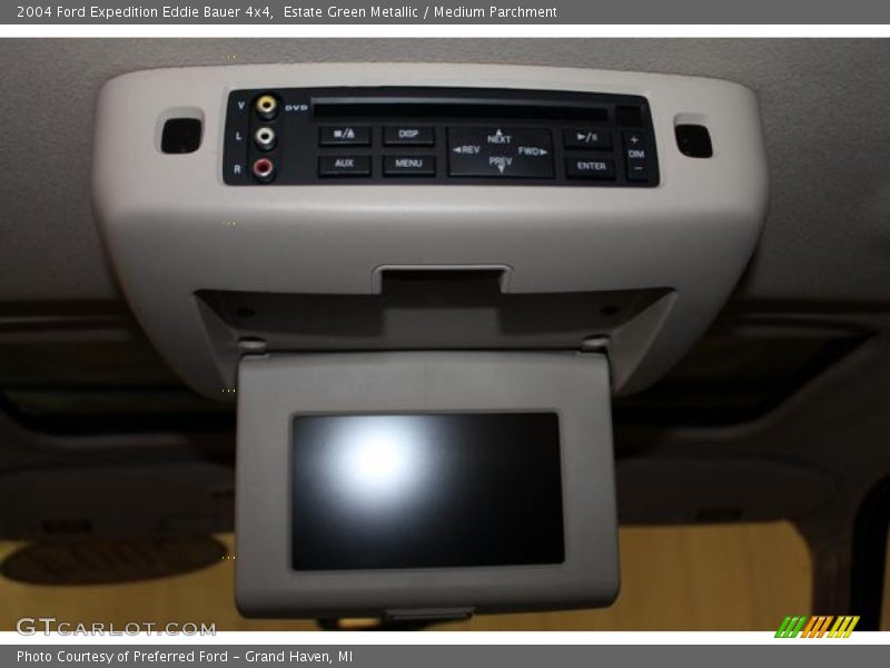 Estate Green Metallic / Medium Parchment 2004 Ford Expedition Eddie Bauer 4x4