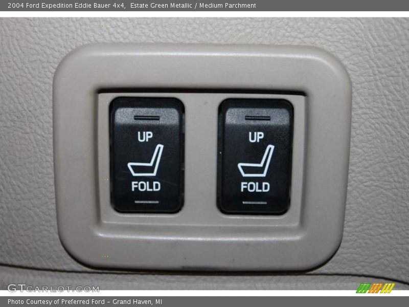 Estate Green Metallic / Medium Parchment 2004 Ford Expedition Eddie Bauer 4x4