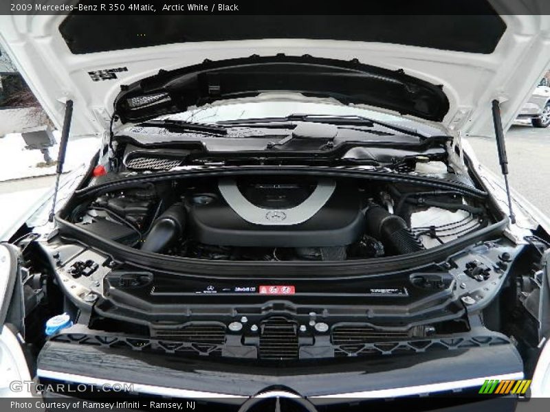 Arctic White / Black 2009 Mercedes-Benz R 350 4Matic