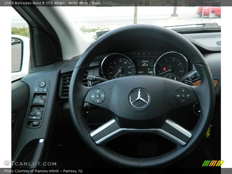 Arctic White / Black 2009 Mercedes-Benz R 350 4Matic