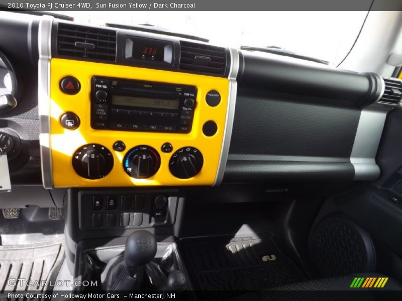 Sun Fusion Yellow / Dark Charcoal 2010 Toyota FJ Cruiser 4WD