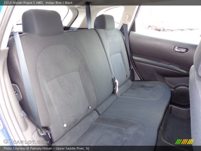 Rear Seat of 2010 Rogue S AWD