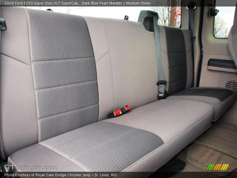 Dark Blue Pearl Metallic / Medium Stone 2009 Ford F250 Super Duty XLT SuperCab