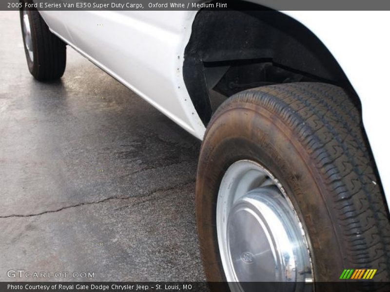 Oxford White / Medium Flint 2005 Ford E Series Van E350 Super Duty Cargo