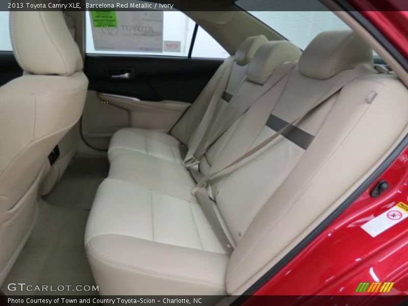 Barcelona Red Metallic / Ivory 2013 Toyota Camry XLE
