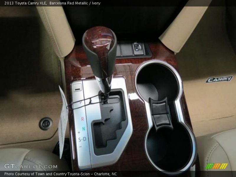 Barcelona Red Metallic / Ivory 2013 Toyota Camry XLE
