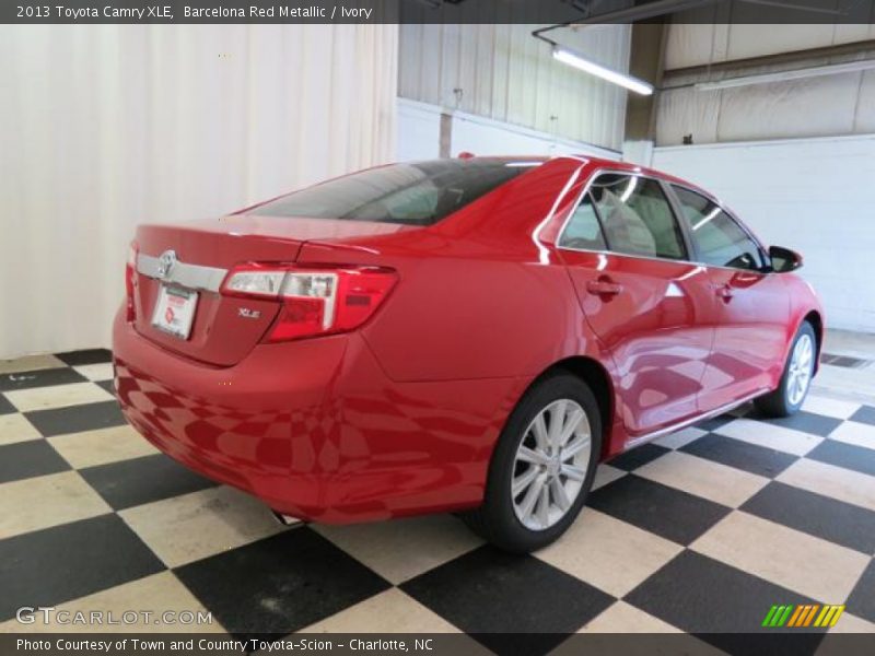 Barcelona Red Metallic / Ivory 2013 Toyota Camry XLE