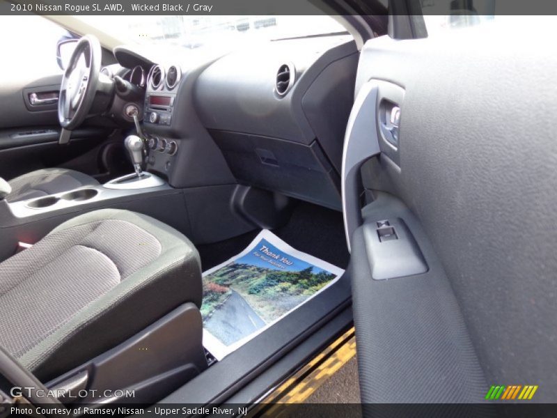 Wicked Black / Gray 2010 Nissan Rogue SL AWD