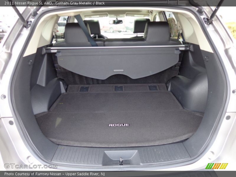  2011 Rogue SL AWD Trunk