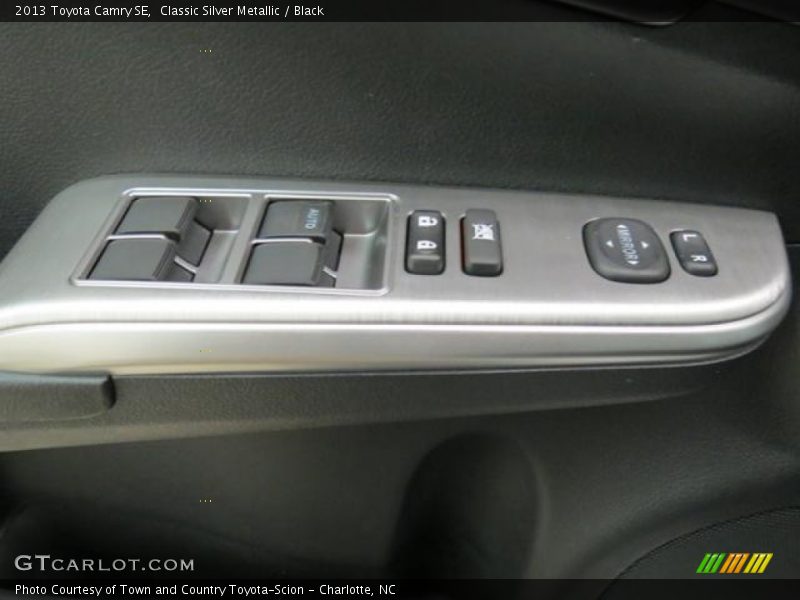 Classic Silver Metallic / Black 2013 Toyota Camry SE