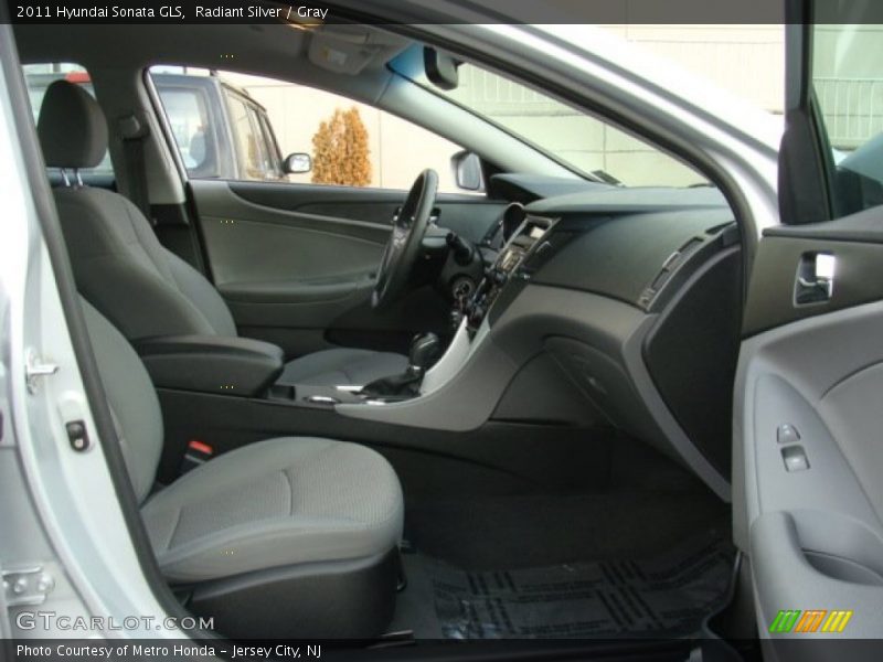 Radiant Silver / Gray 2011 Hyundai Sonata GLS