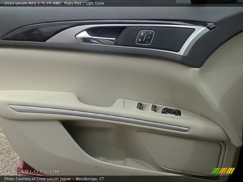 Door Panel of 2013 MKZ 3.7L V6 AWD
