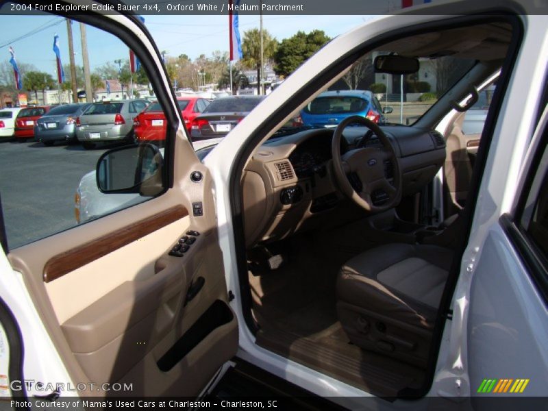 Oxford White / Medium Parchment 2004 Ford Explorer Eddie Bauer 4x4