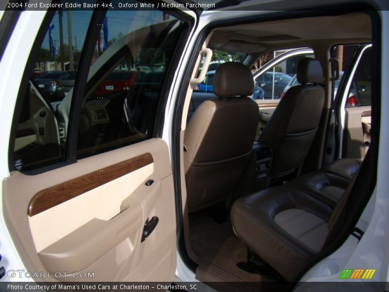 Oxford White / Medium Parchment 2004 Ford Explorer Eddie Bauer 4x4