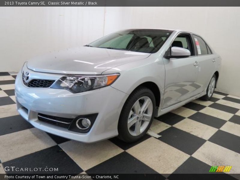 Classic Silver Metallic / Black 2013 Toyota Camry SE