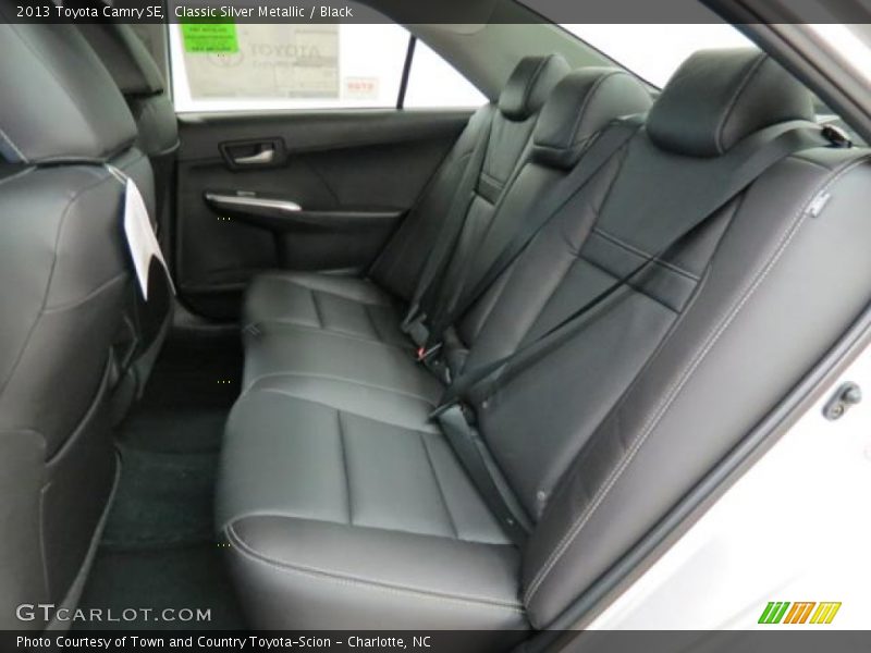 Classic Silver Metallic / Black 2013 Toyota Camry SE