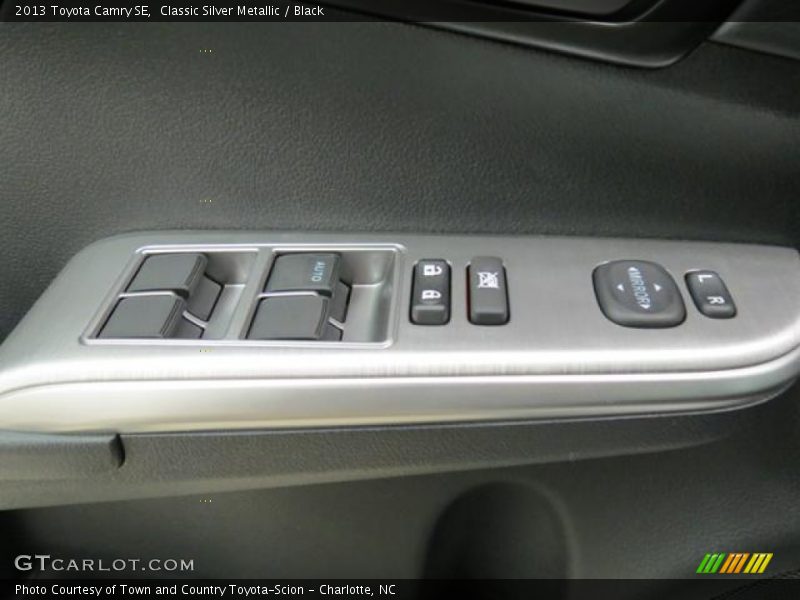 Classic Silver Metallic / Black 2013 Toyota Camry SE