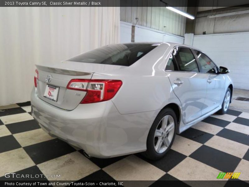 Classic Silver Metallic / Black 2013 Toyota Camry SE