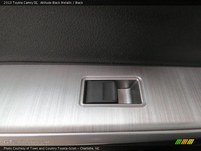 Attitude Black Metallic / Black 2013 Toyota Camry SE