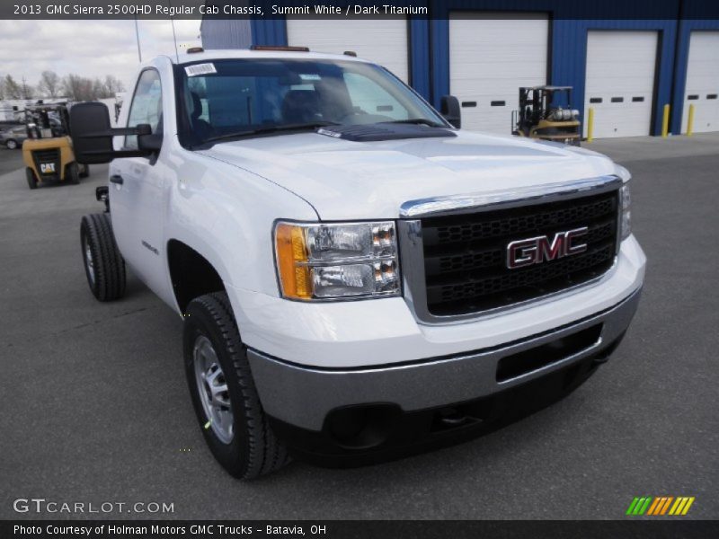 Summit White / Dark Titanium 2013 GMC Sierra 2500HD Regular Cab Chassis