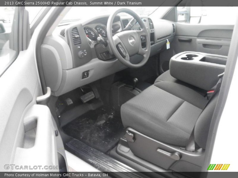 Summit White / Dark Titanium 2013 GMC Sierra 2500HD Regular Cab Chassis