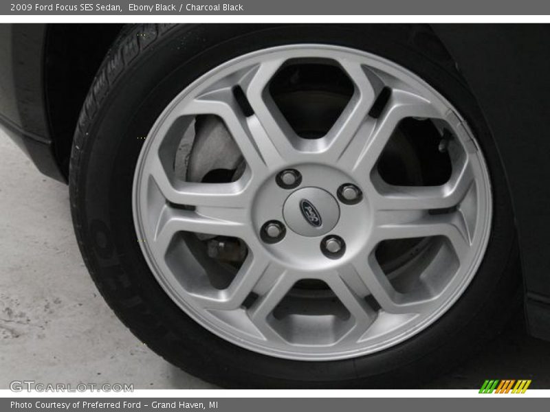  2009 Focus SES Sedan Wheel