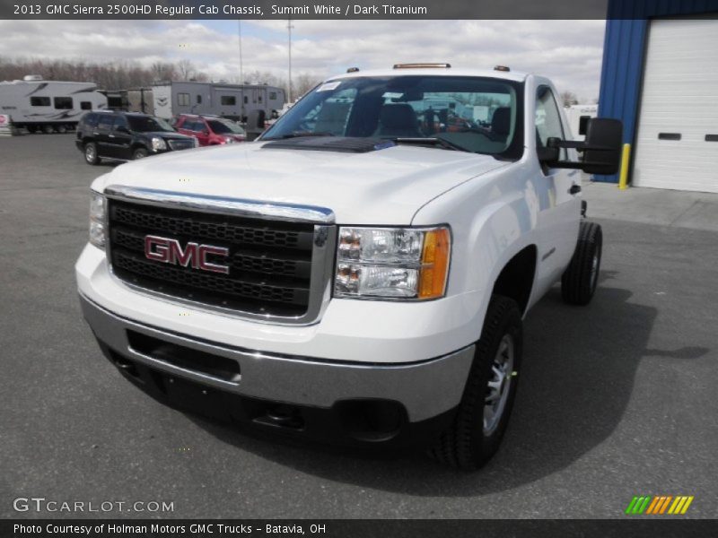Summit White / Dark Titanium 2013 GMC Sierra 2500HD Regular Cab Chassis