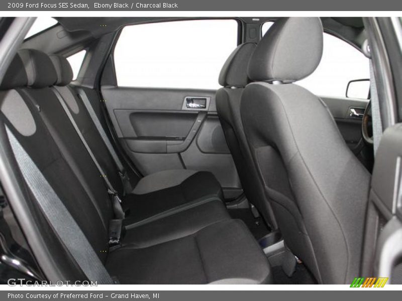 Ebony Black / Charcoal Black 2009 Ford Focus SES Sedan