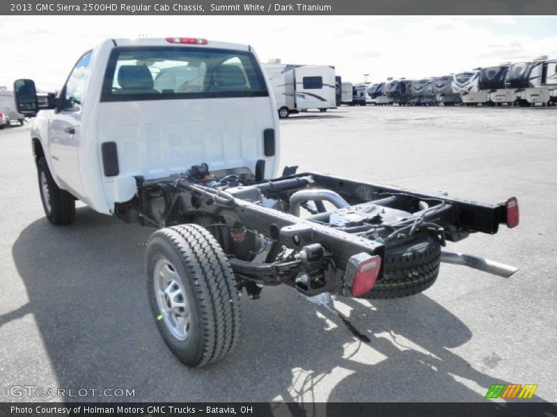 Summit White / Dark Titanium 2013 GMC Sierra 2500HD Regular Cab Chassis