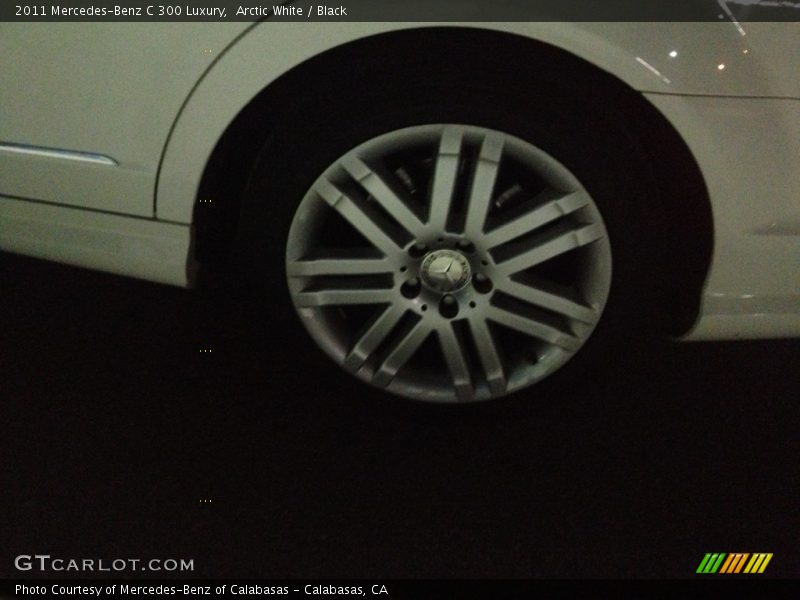 Arctic White / Black 2011 Mercedes-Benz C 300 Luxury