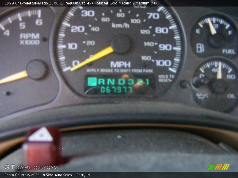 Sunset Gold Metallic / Medium Oak 1999 Chevrolet Silverado 2500 LS Regular Cab 4x4