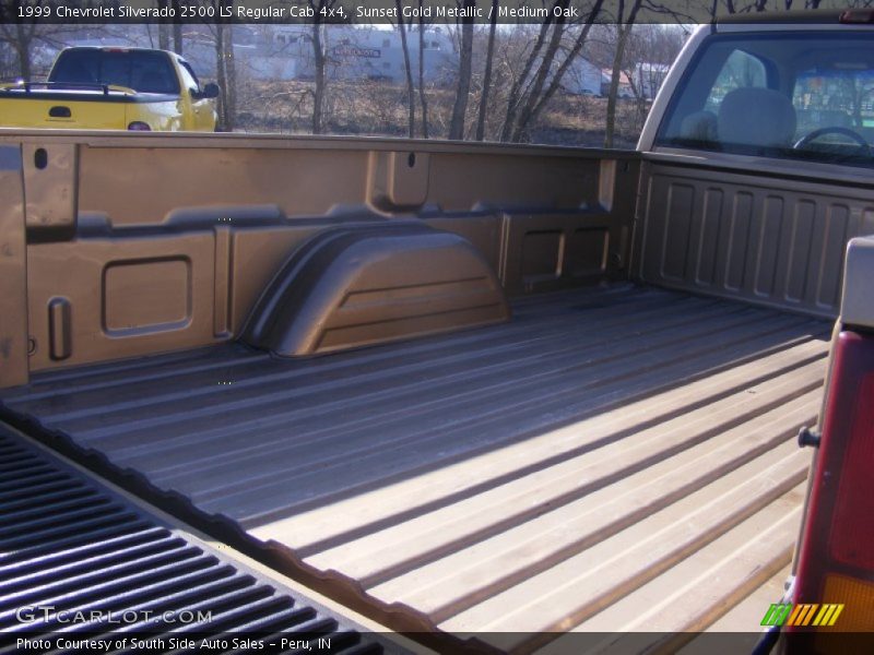 Sunset Gold Metallic / Medium Oak 1999 Chevrolet Silverado 2500 LS Regular Cab 4x4